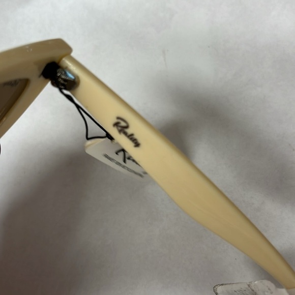 Anthropologie x Reality “ kiss kiss” sunglasses with tags main image 5
